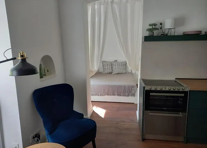 Centrally-Located Stylish Place